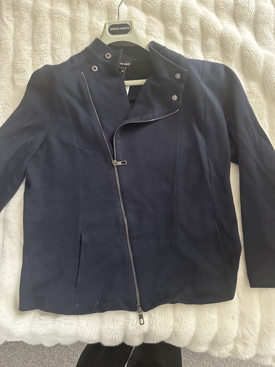 Armani Giacche: Armani Jacke Dunkelblau – Usato da Muri AG venduto da an_land 1