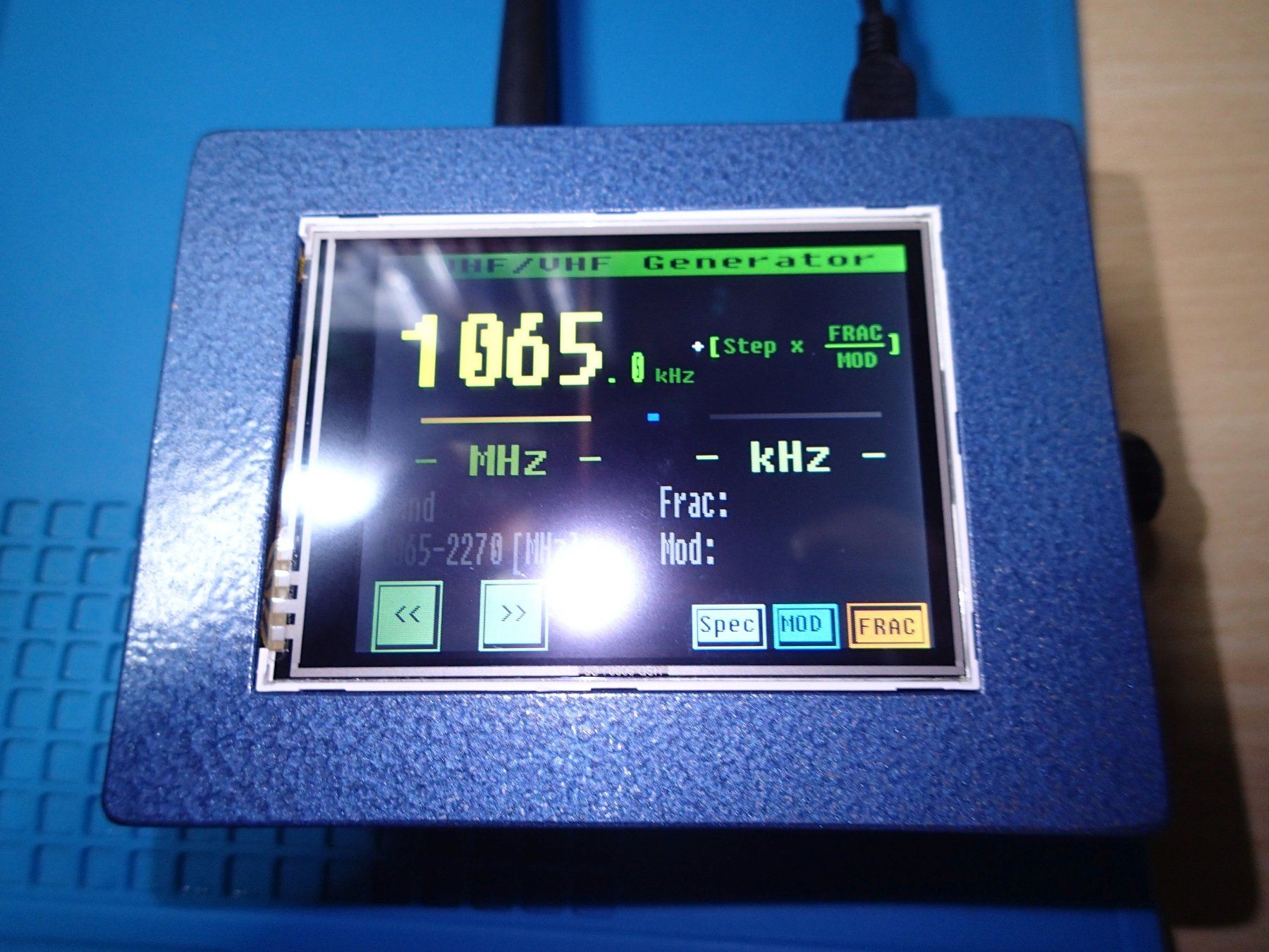 Radiocomunicazione: Softmark Spectrum Analyzer und Signalgenerator – Usato da Zürich venduto da youelec 4