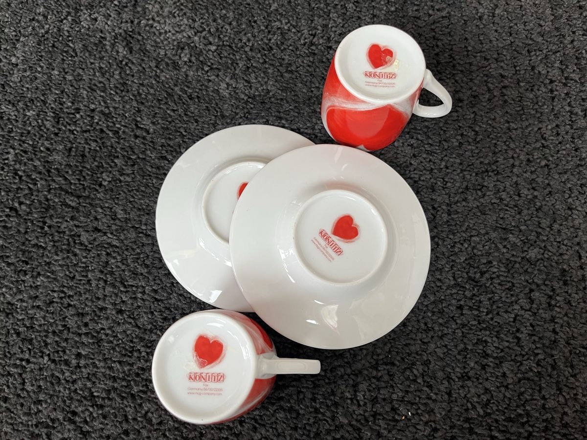 Set di piatti: Espressotassen mit Herz, rot/weiss – Nuovo (secondo la descrizione) da Bolligen venduto da Vroni23 3
