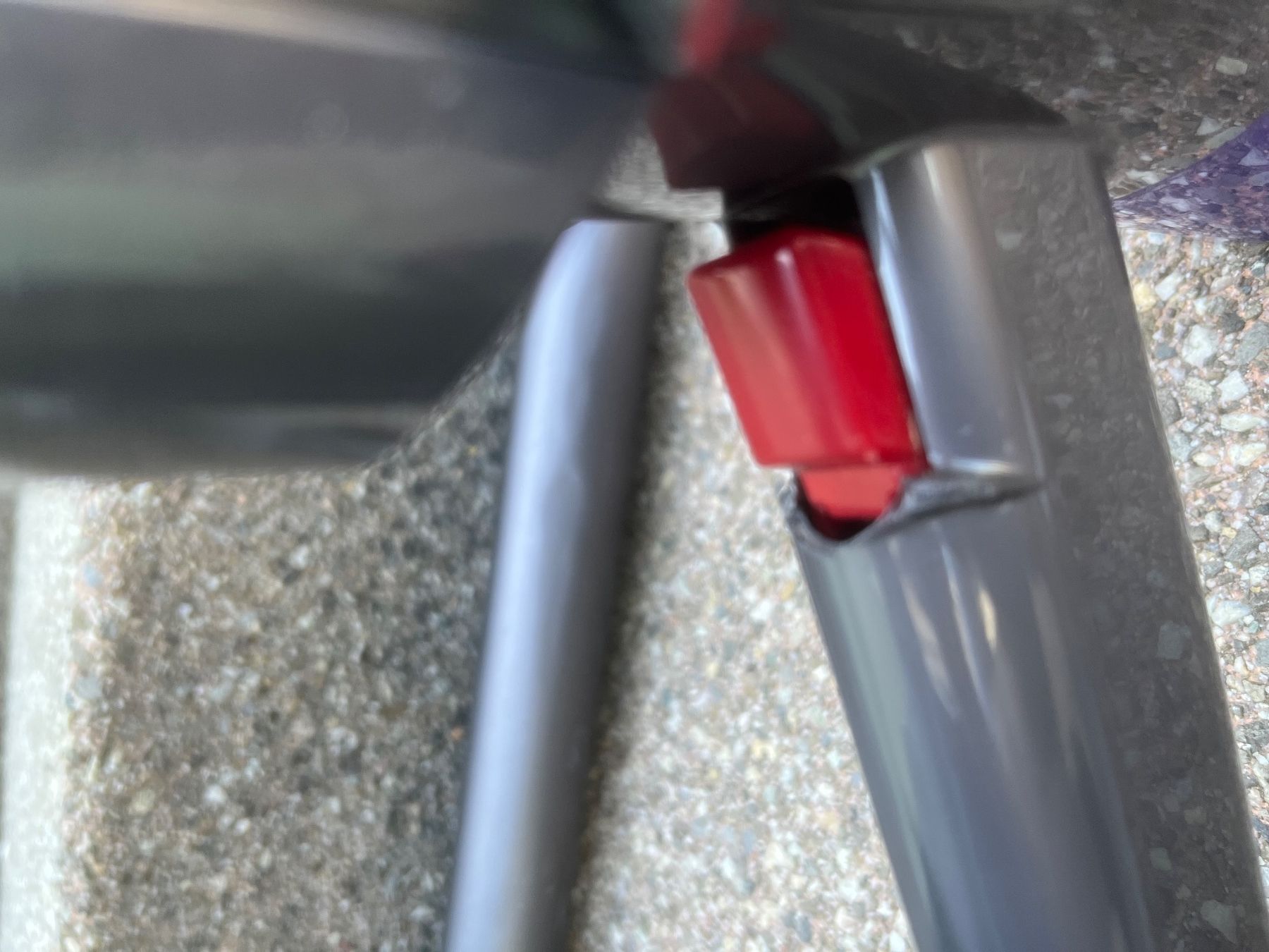 Dyson Aspirapolveri & Accessori: Dyson V10 Staubsauger – Usato da Magden venduto da Hornet2 6