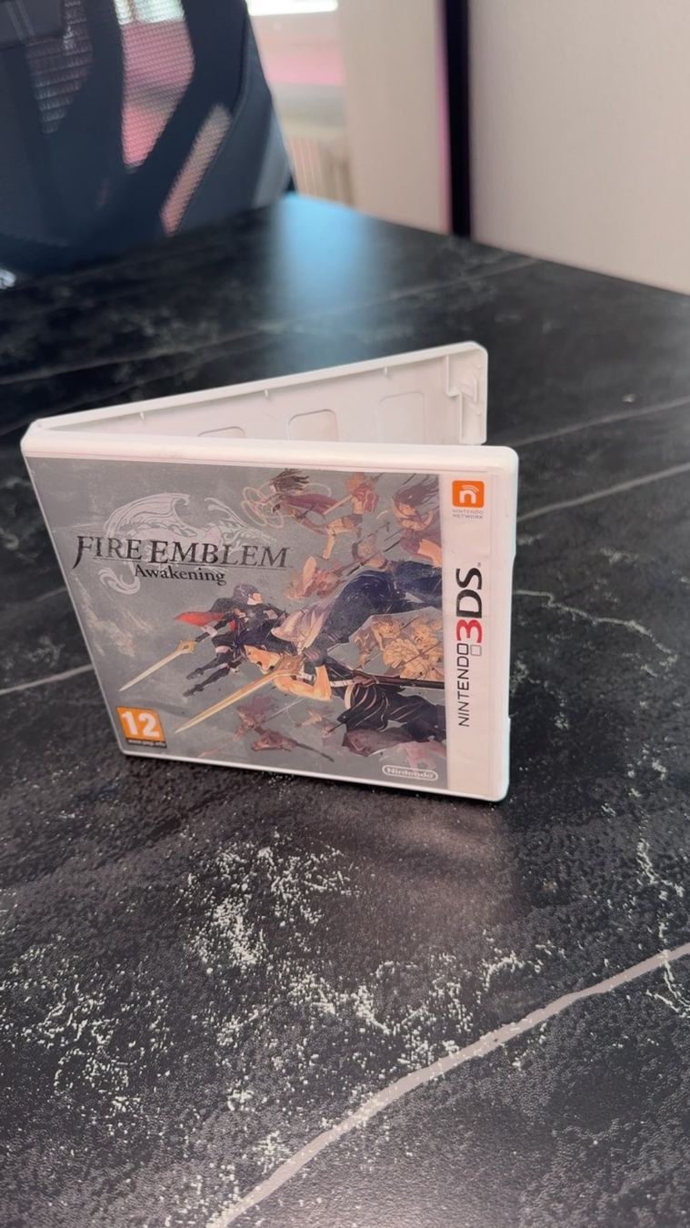 Nintendo Spiele: Fire Emblem Awakening (3DS) – Gebraucht aus Frauenfeld von tobiaskoestli1