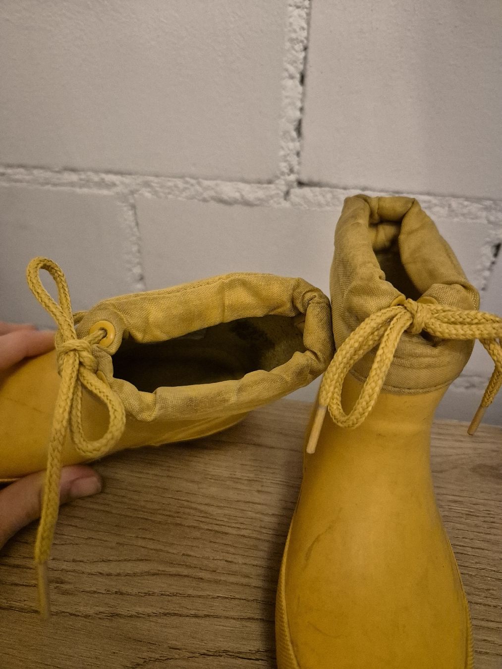 Viking Scarpe per ragazzi: Gelbe Gummistiefel, Gr. 23, Vikings – Usato da Sax venduto da moooh 2