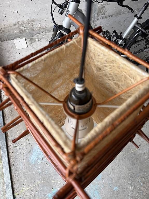 Lampes: Lampada in legno  – D'occasion à Giubiasco par sc-77 2
