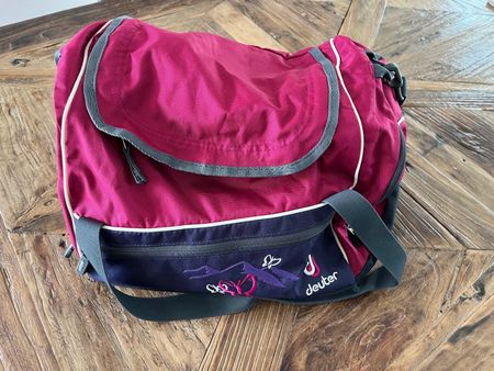 Deuter Tasche