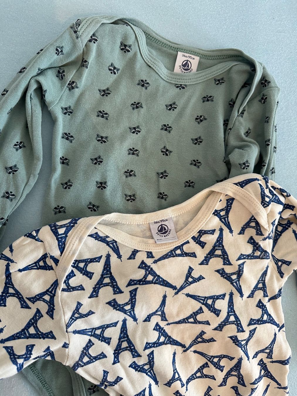 Petit Bateau Kleiderpakete: Petit Bateau 2 Bodies Gr. 95 – Gebraucht aus Stäfa von Alesenka 1