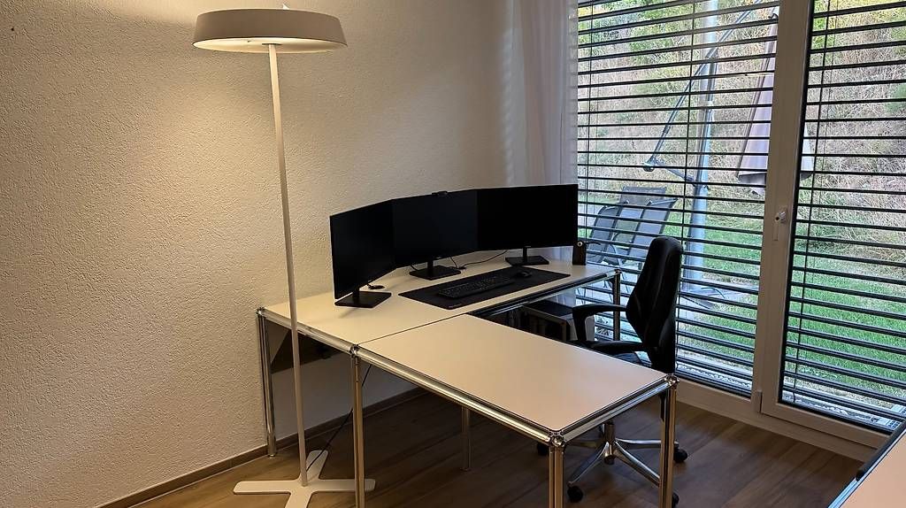 Set di tavolo e panche: Artmodul Home-Office-Set: Tische, Container, Bürostuhl – Usato da Stein AG venduto da Marcster99 4