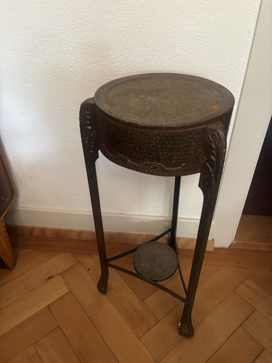 Tutte le decorazioni: Pflanzenständer Metall Jugendstil – Usato da Bern venduto da nie_9f8z 1