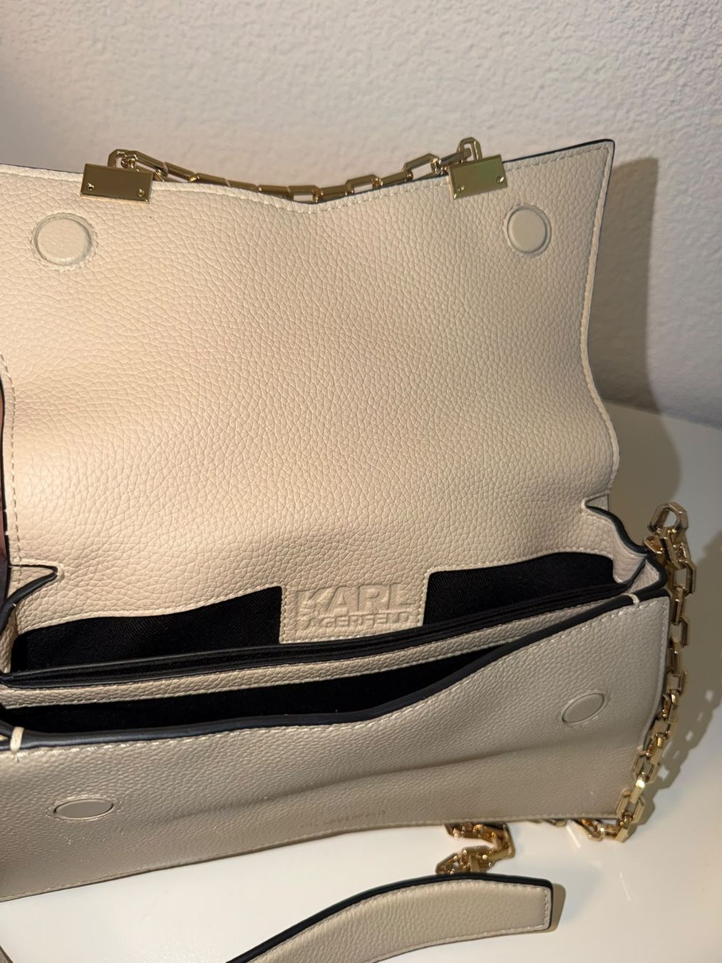 Karl Lagerfeld Borse da donna: Karl Lagerfeld Tasche – Usato da Spiez venduto da Hysvenu 1