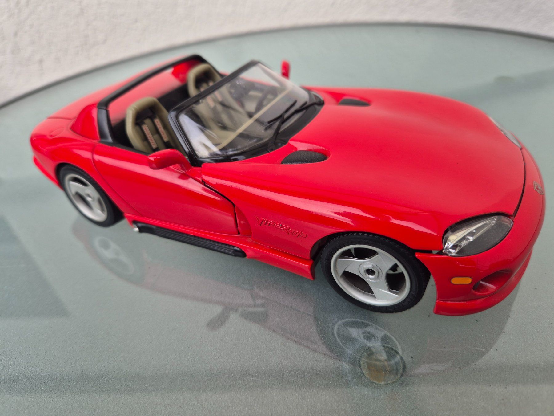 Dodge Modellautos: Dodge Viper RT 10 von Burago. 1:18 – Gebraucht aus Oberbuchsiten von laffite54 4