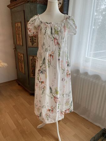 Kleid von H&M