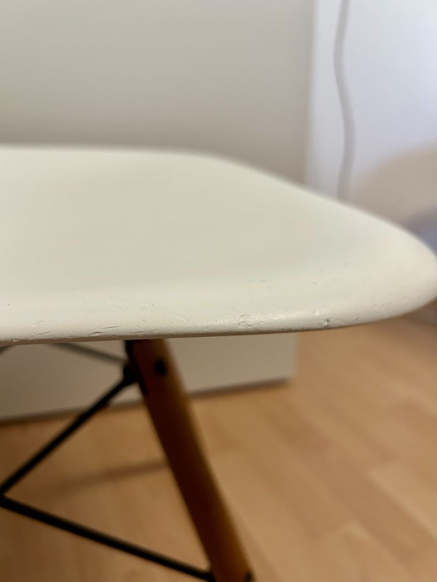 Vitra Sedie: 4x Vitra Eames Plastic Chair – Usato da Zürich venduto da bir_dcc9 2