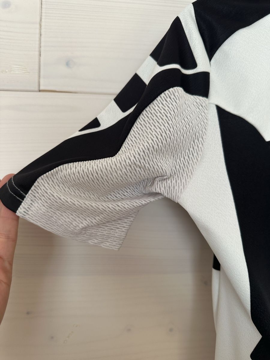 Assos Canottiere & Pantaloni: Maillot cyclisme Assos. Taille L – Usato da Lugnorre venduto da Steph_4 2