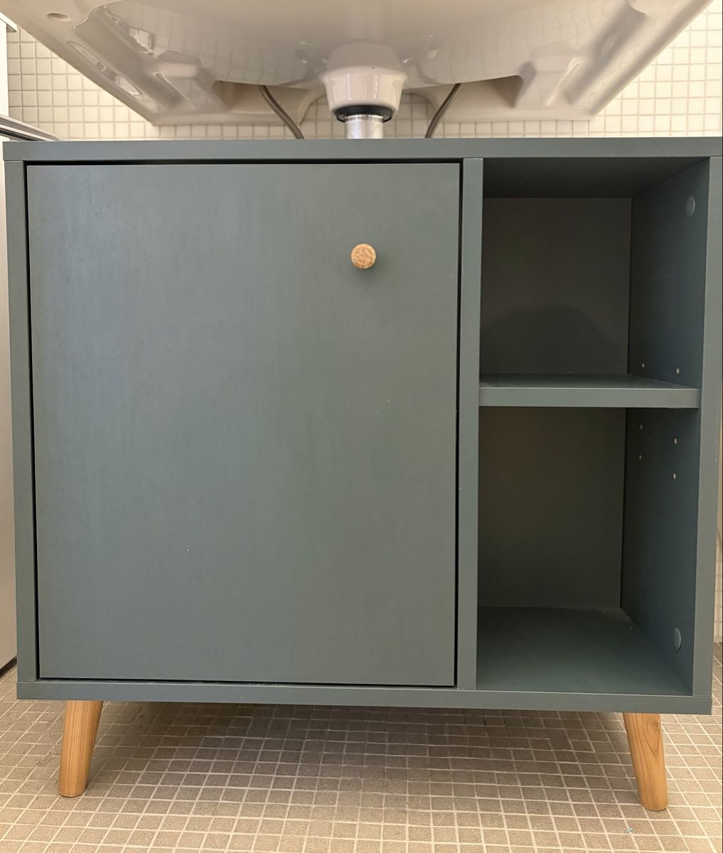 Cassettiere: Bathroom Furniture - Teal – Usato da Zürich venduto da jensmoll 1