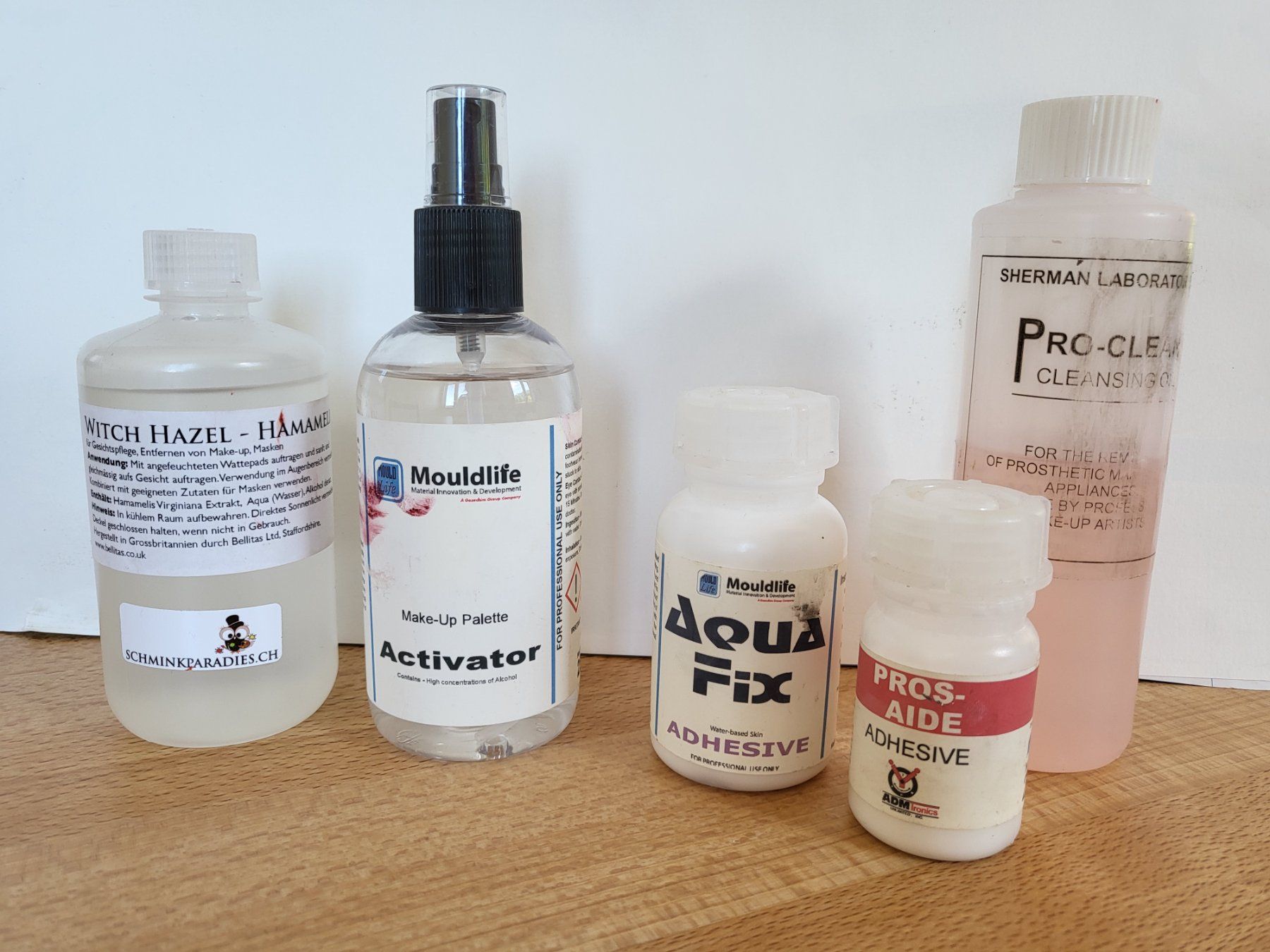 Make-up: SFX Hautkleber, Entferner, Make-up Activator – Usato da Turbenthal venduto da nel_6kwk