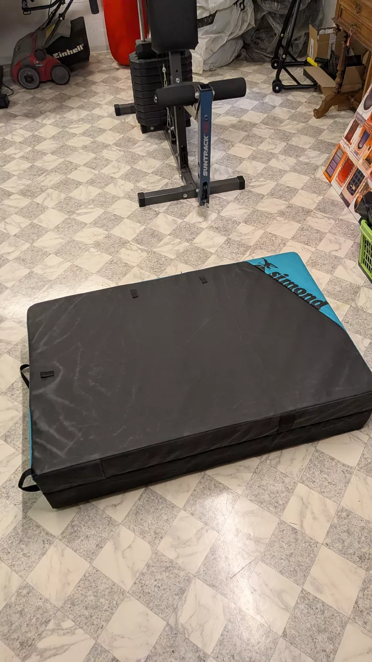Decathlon Bodenmatten: Crash Pad Simond – Neu (gemäss Beschreibung) aus Vilars NE von leo_2dh2 1