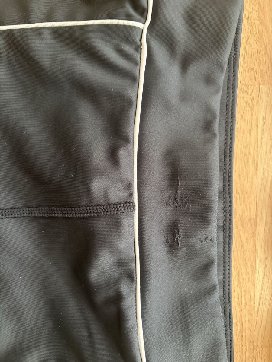 Lotti di vestiti: Sport Set Even&Odd – Usato da Zürich venduto da car_7h6s 1
