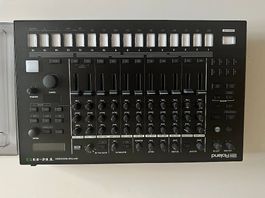 Roland TR 8S Drum Machine inkl. Decksaver