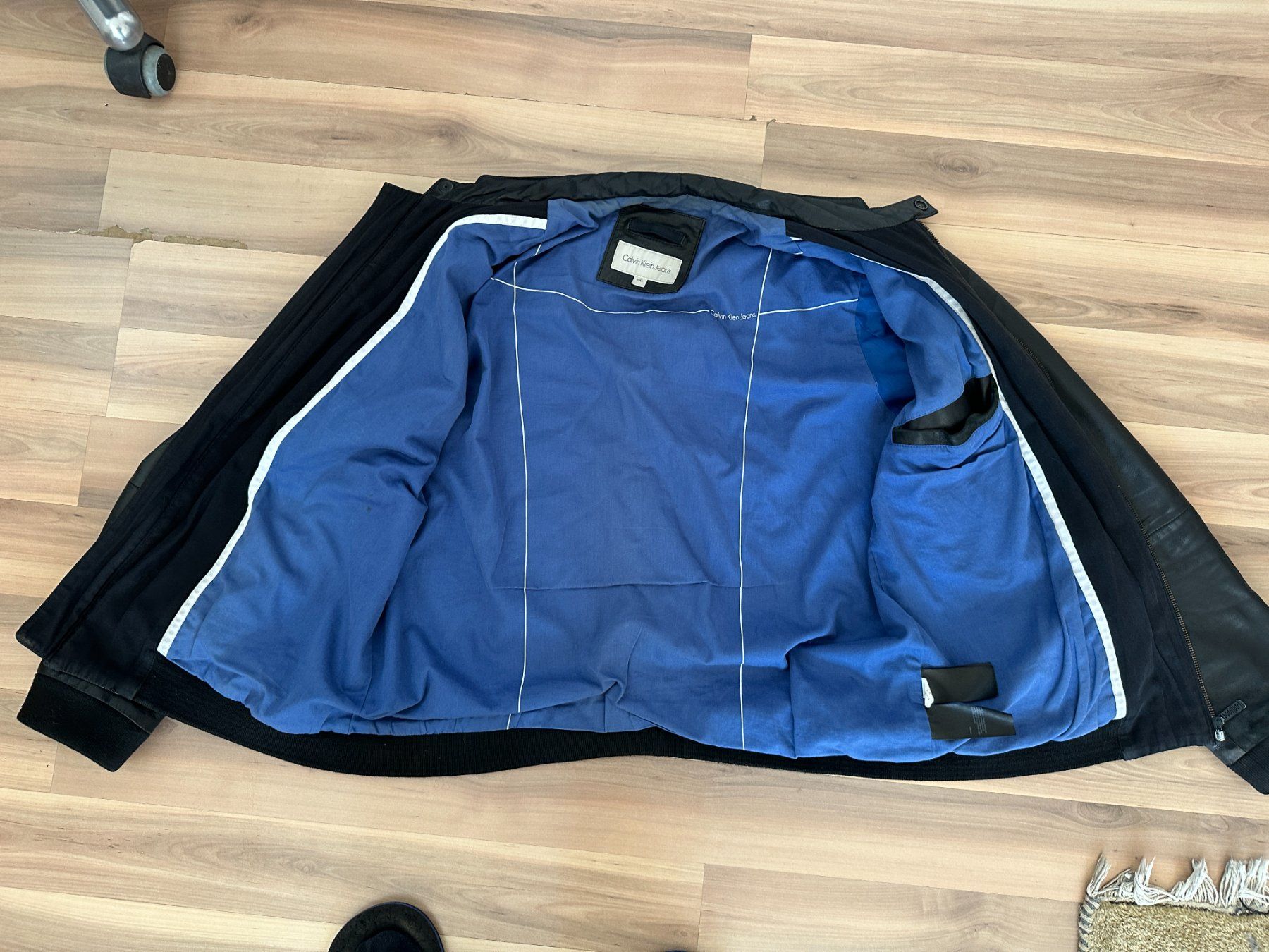 Calvin Klein Jacken: Lederjacke XXL von Calvin Klien – Defekt aus Zizers von Fripli 1