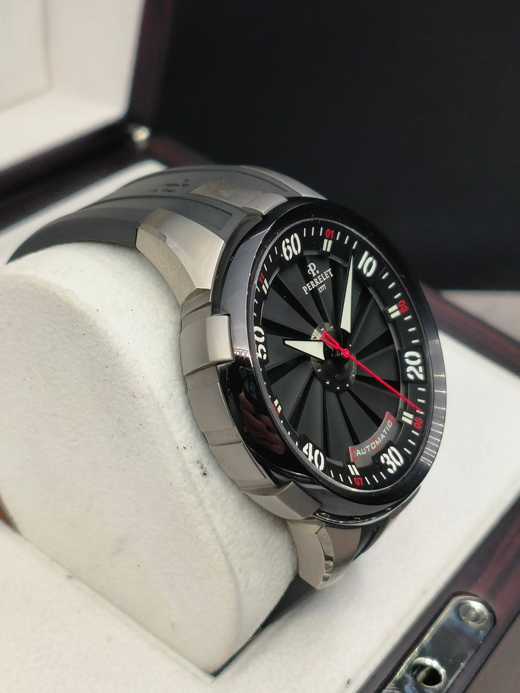 Perrelet Uhren: Perrelet – Gebraucht aus La Chaux-de-Fonds von curtitswisswatches 4