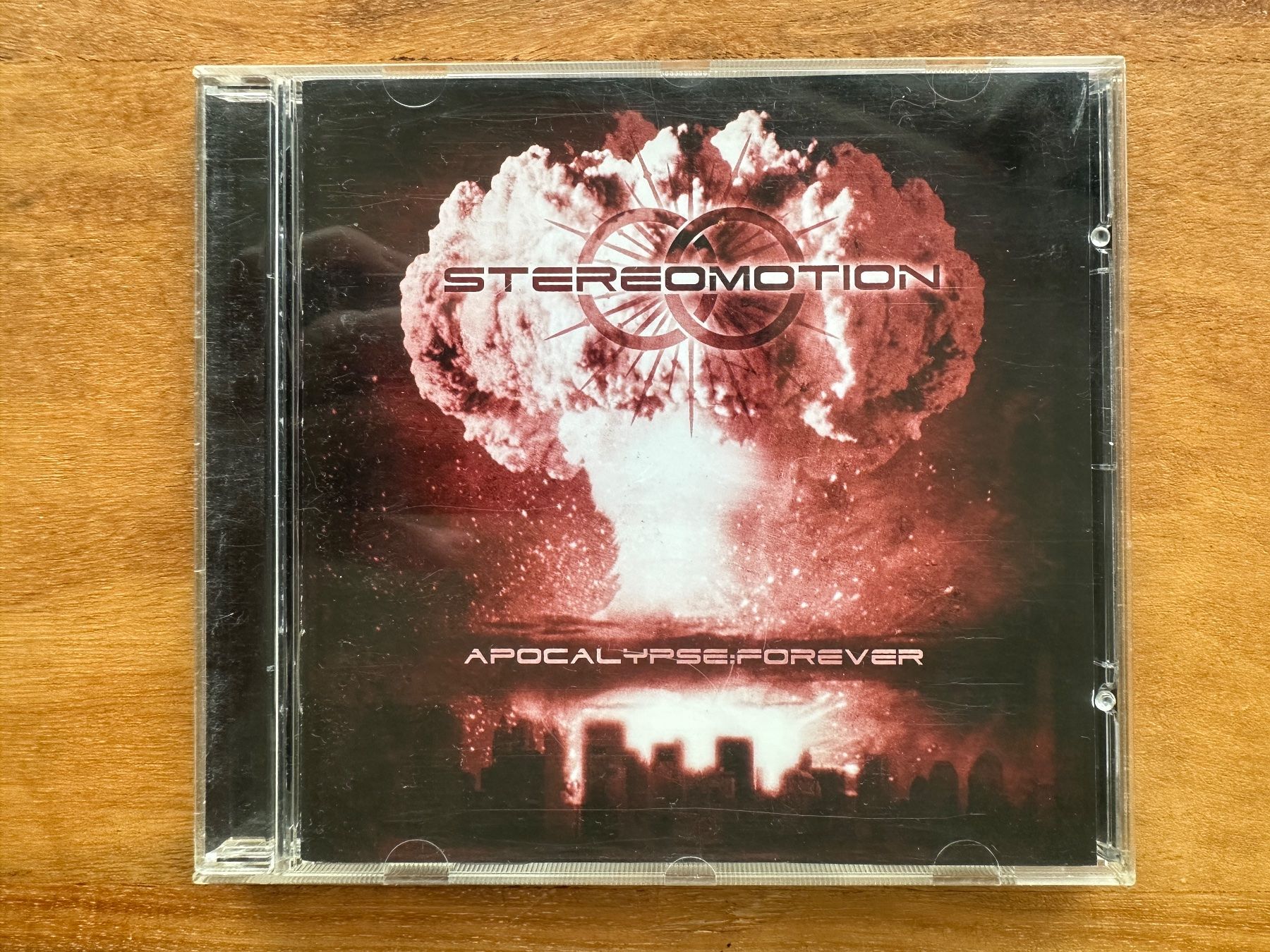 CD: Stereomotion - Apocalypse Forever (CD Electro, Industrial) – Usato da Horgen venduto da flyingpenguin2000