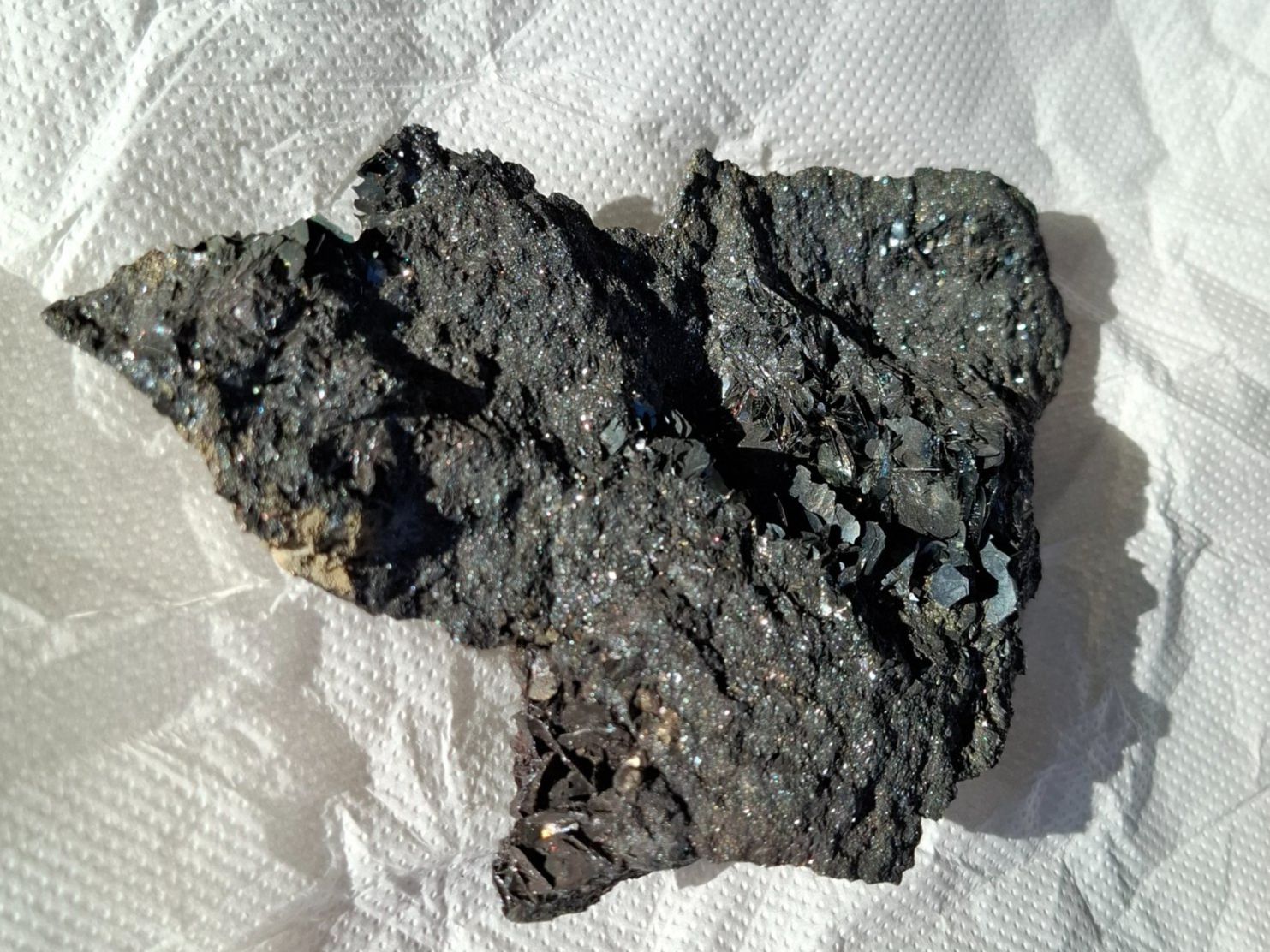Minerali & Pietre curative: Hämatit Rohstufe mit Petagon Pyriten – Nuovo (secondo la descrizione) da Pfäffikon ZH venduto da mrstone 2