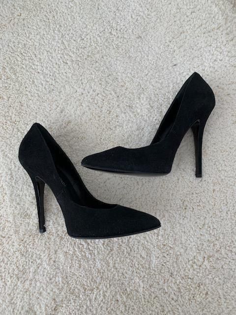 Balmain Damenschuhe: Balmain Christophe Decarnin pumps suede – Neu und originalverpackt aus Dallenwil von ZD2019