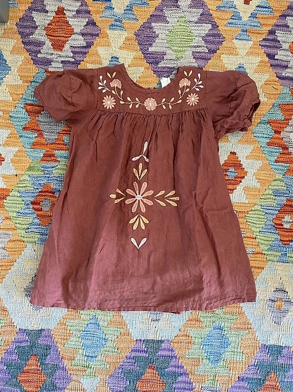 Vestiti: Kleid Apolina – Usato da Bottmingen venduto da ili_7c8k