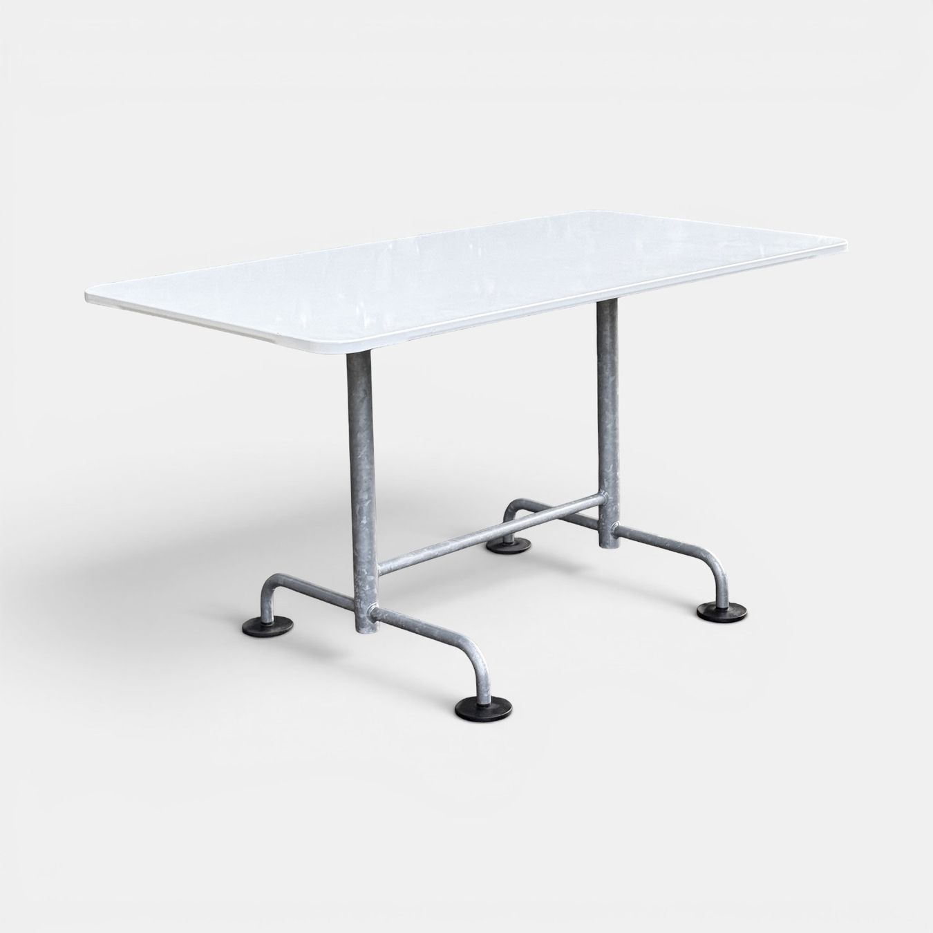 Atelier Alinea Tavoli: Atelier Alinea Gartentisch // 140 x 75 cm – Usato da Schinznach-Dorf venduto da mix