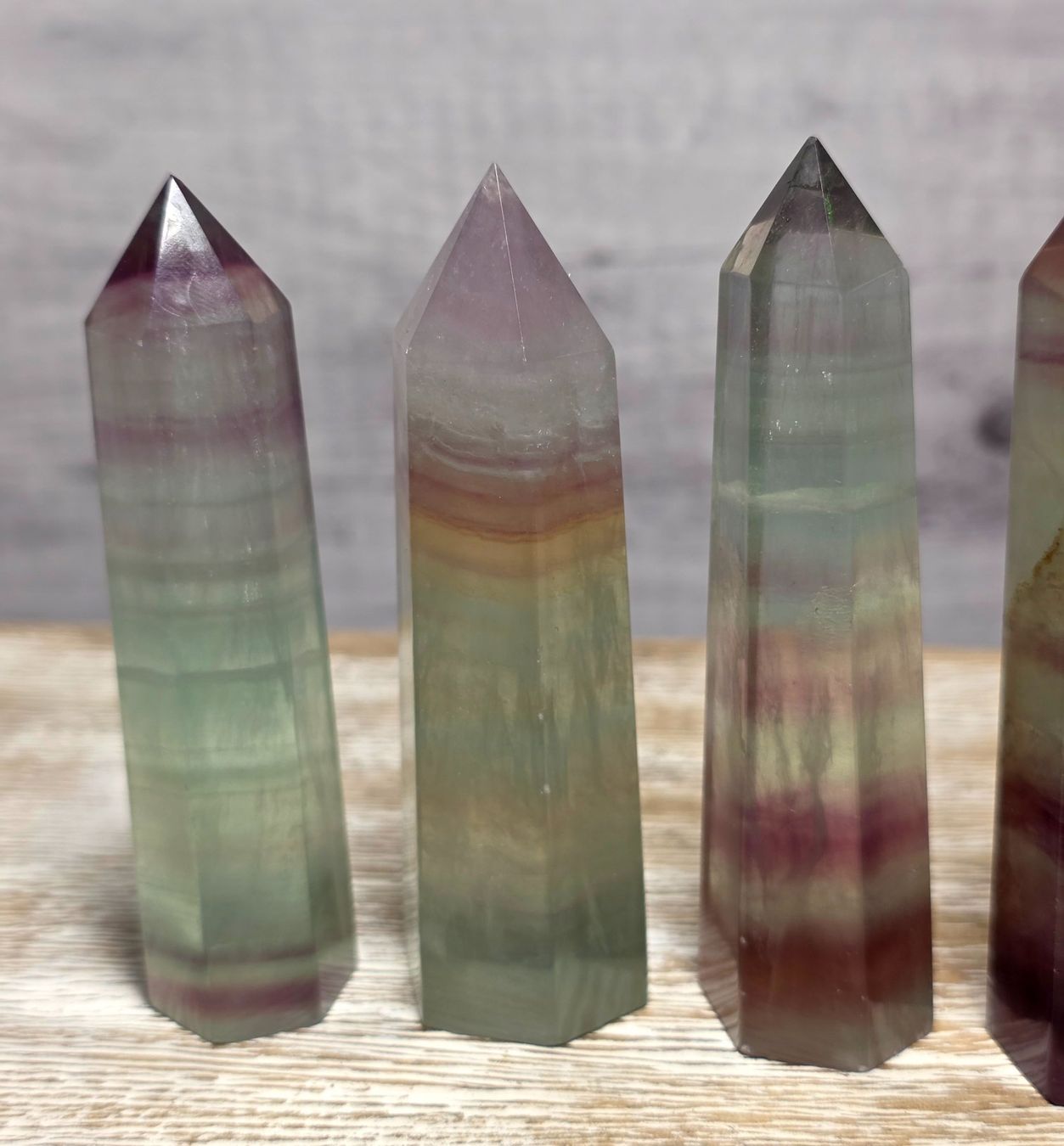 Mineralien & Heilsteine: 5 Regenbogen Fluorit Obelisken 292g – Neu und originalverpackt aus Matzingen von Shay_Crystalz 3