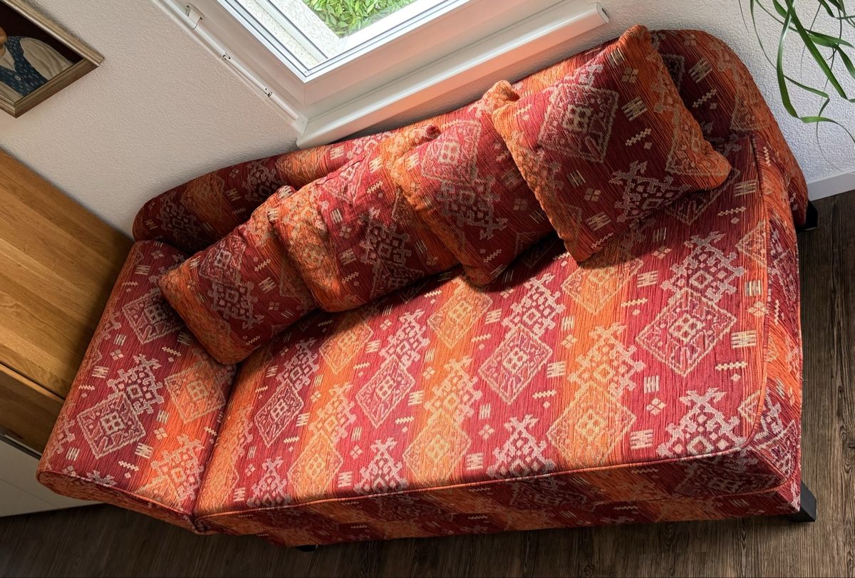 Divani: Chaiselongue Recamiere Sofa Bettsofa – Usato da Effretikon venduto da A11A 6