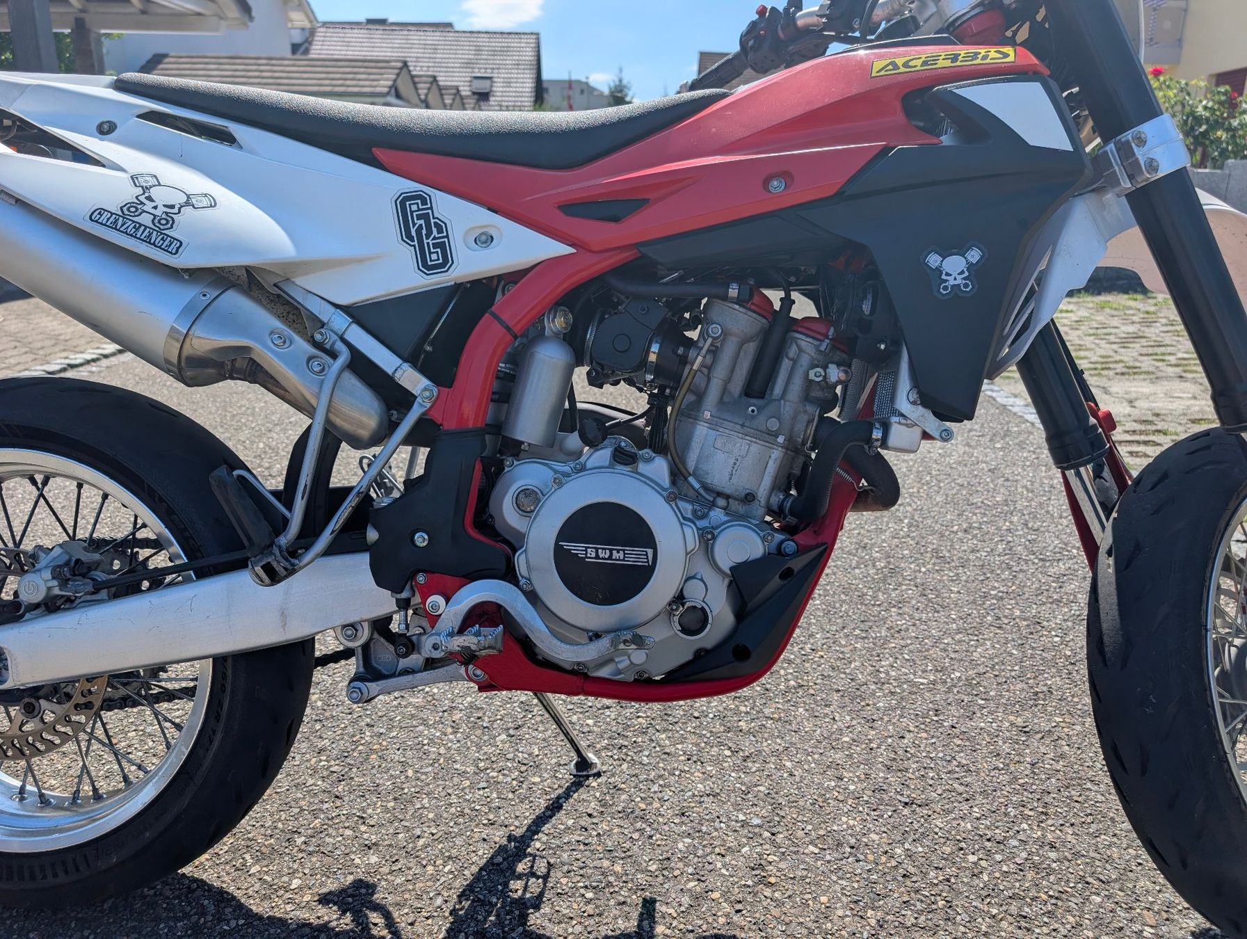 SWM Strada: SWM SM 500 R Supermoto – Usato da Hallau venduto da TheronLefevre 4