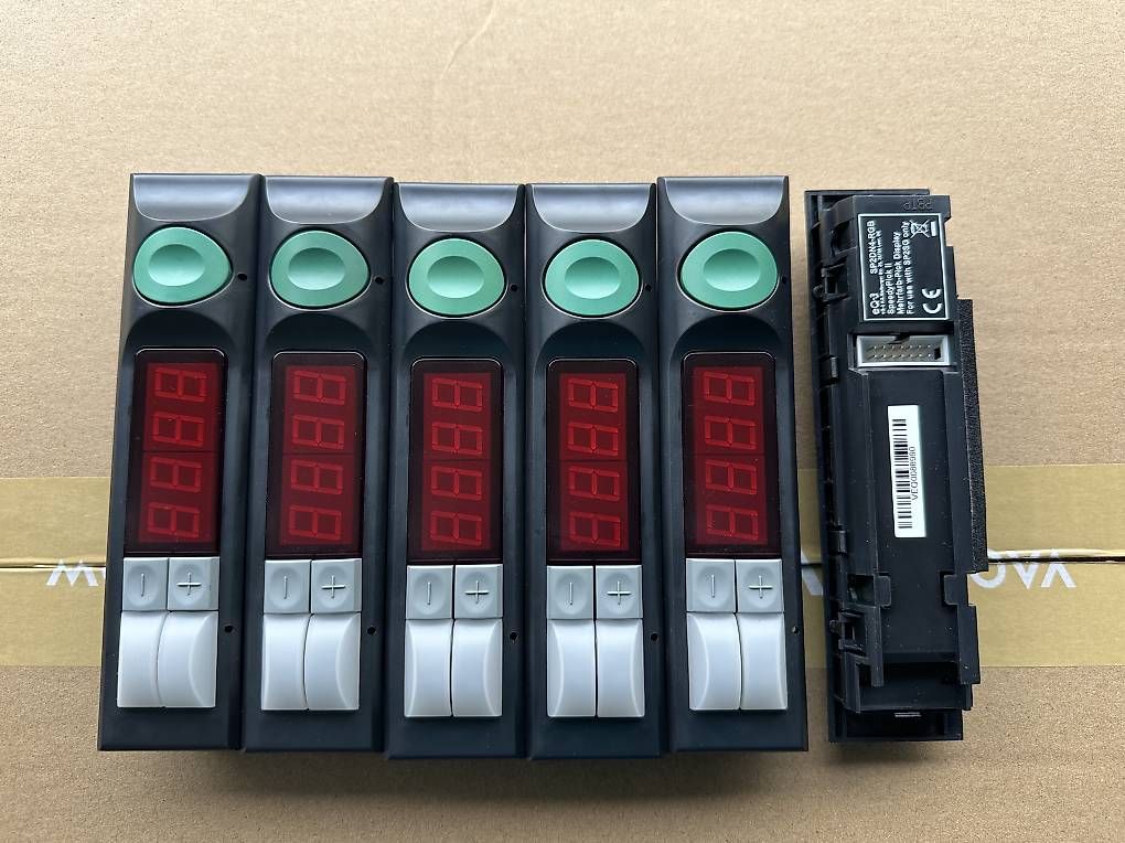 Tutti gli attrezzi: Pick-by-Light SpeedyPick 2 Komplettsystem + PC – Usato da Uzwil venduto da Lillo82 1