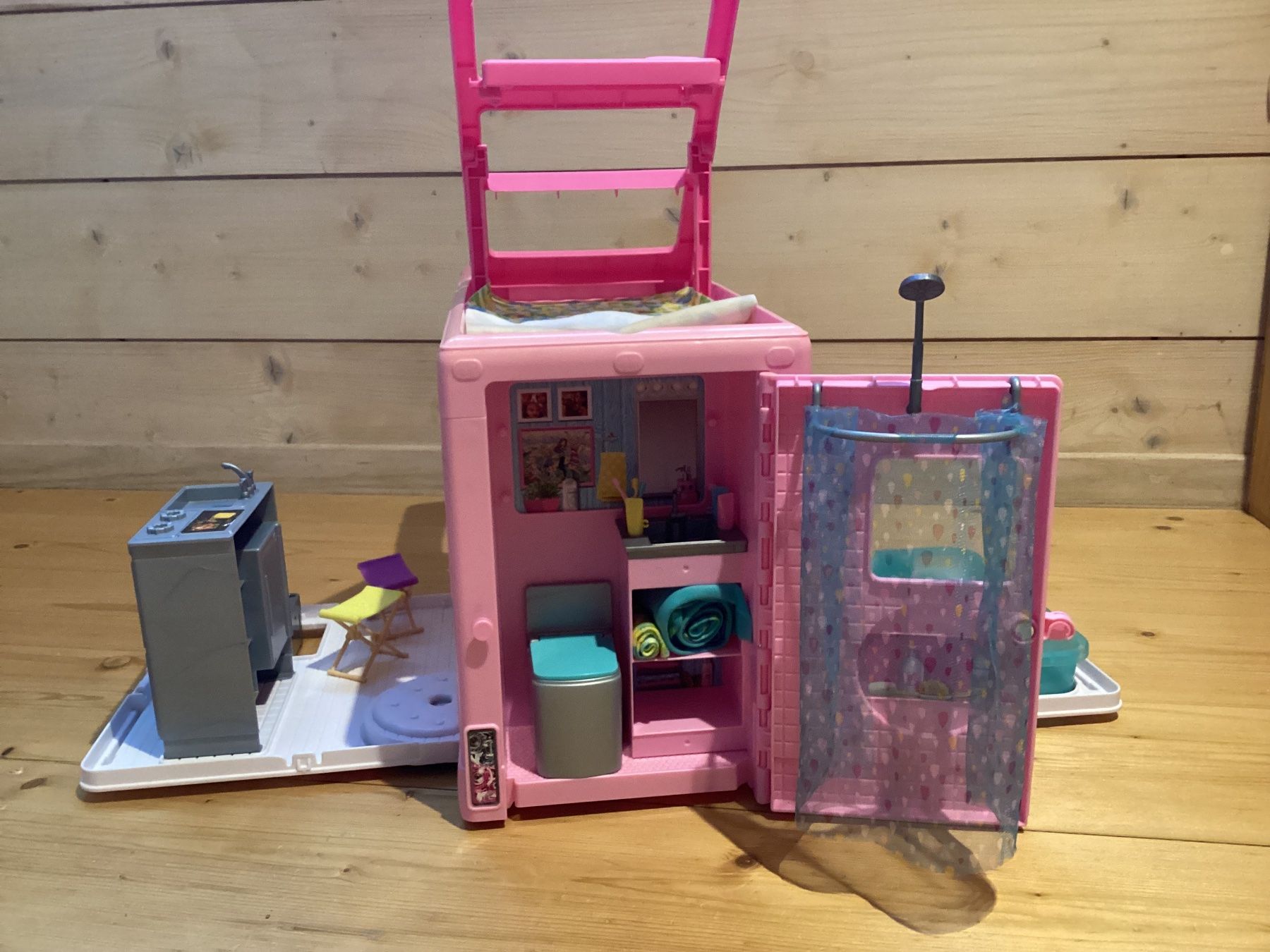 Giocattoli: Barbie 3-in-1 DreamCamper, – Usato da Teufen AR venduto da carlson02 4