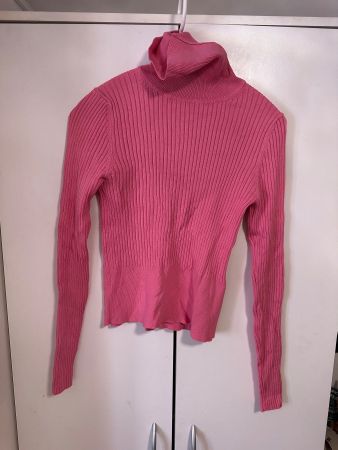 Rosaroter dünner Pulli von Zara (M)