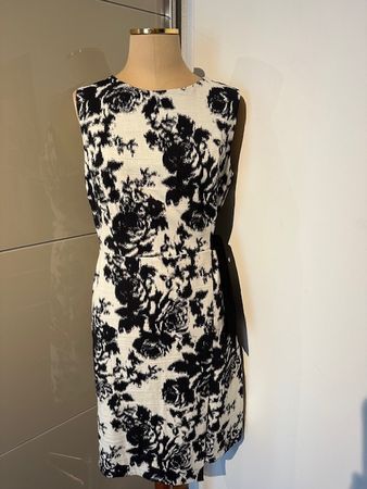 Sommerkleid Blumenmuster schwarz weiss Gr. 40