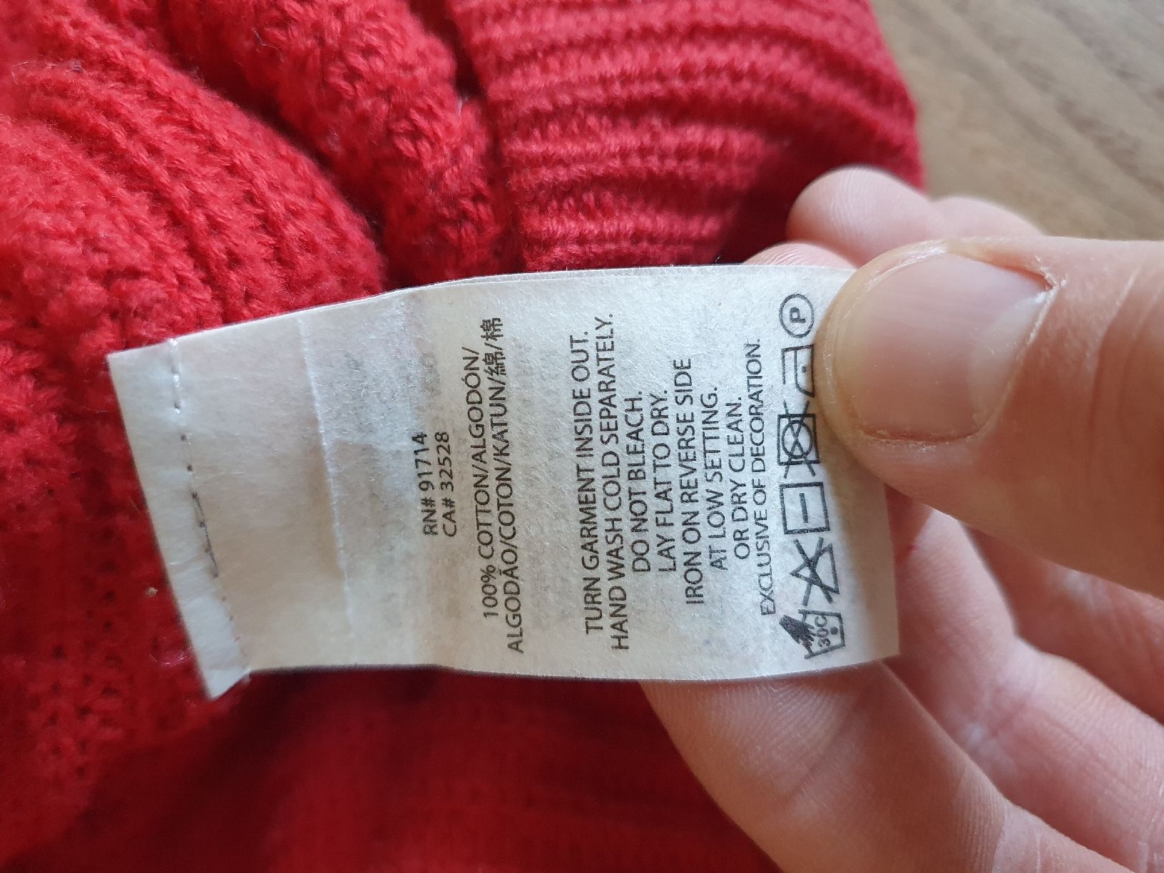 Armani Maglioni & Felpe: Armani Exchange roter Pullover S – Usato da Zürich venduto da ceviname 3