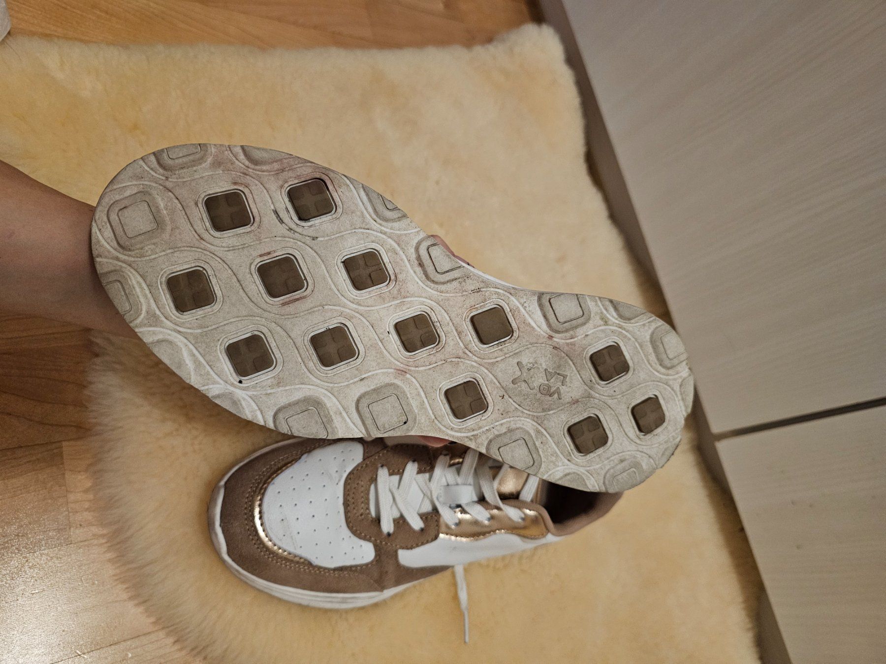 Damenschuhe: Sport Schuhe – Gebraucht aus Kriessern von Bugggyyy 1