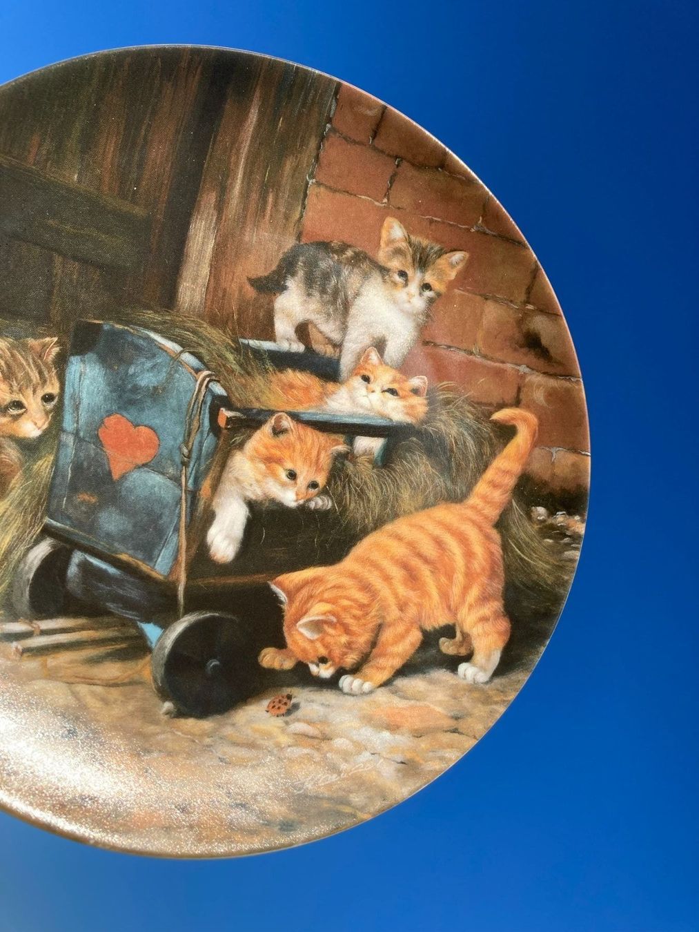 Teller: Seltmann Weiden 1991 Sammelteller Katzen Die Spielkameraden – Gebraucht aus Subingen von Etageren 1