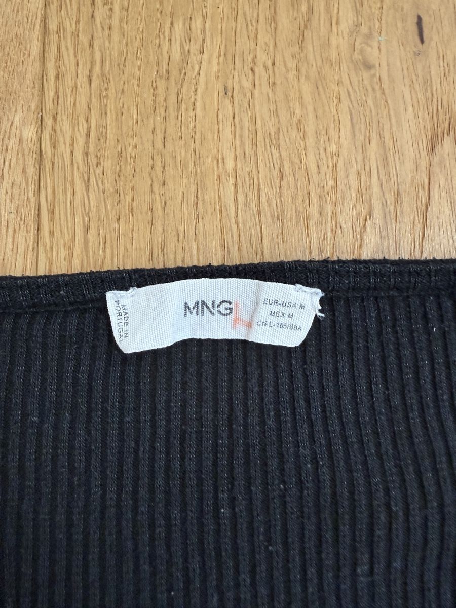 Mango Top: Body von Mango ( Grösse M)  – Usato da Luzern venduto da Whateverr 1