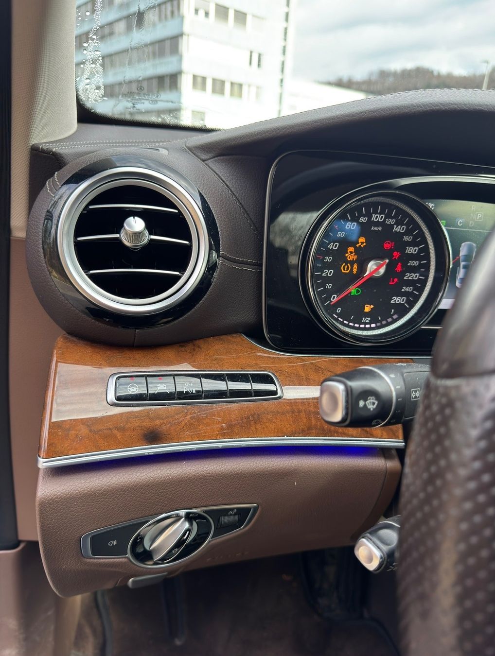 Mercedes-Benz Autos: Mercedes E 350e Hybrid – Gebraucht aus Bünzen von Werner16 9