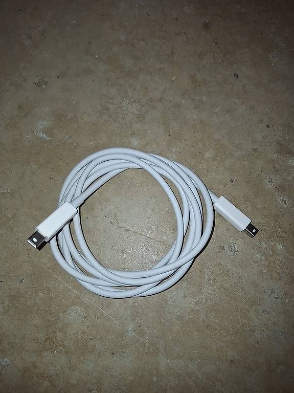 Kabel: Câble FireWire / IEEE 1394 (Apple / Rétro Mac) – Neu und originalverpackt aus Châtelaine von ant_k5vs 2