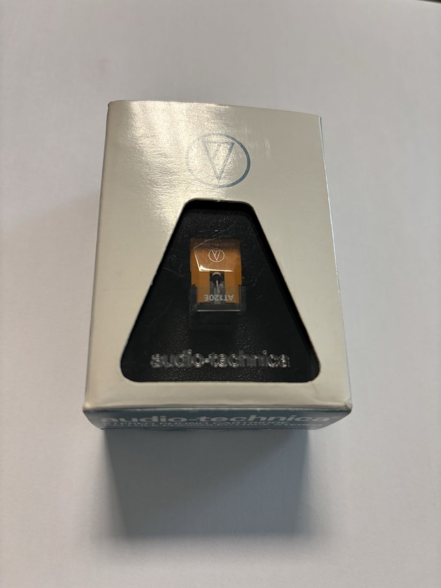 Audio Technica Giradischi: Audio Technica AT 120E – Usato da Sargans venduto da Oschaeli