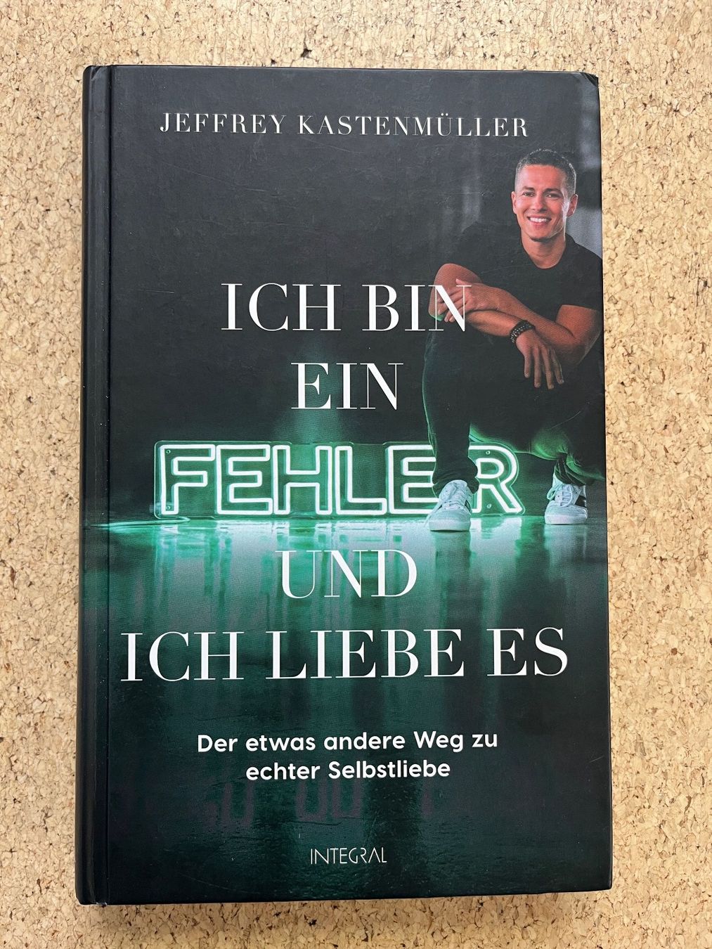 Livres: Buch gebunden "Ich bin ein FEHLER und ich liebe es" – D'occasion à Grosswangen par Vita500