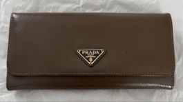 Prada Portemonnaie, Top Zustand, Braun - Ein Muss!
