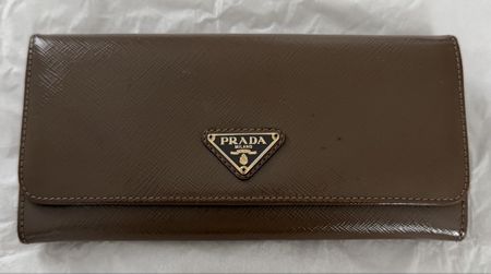 Prada Portemonnaie, Top Zustand, Braun - Ein Muss!