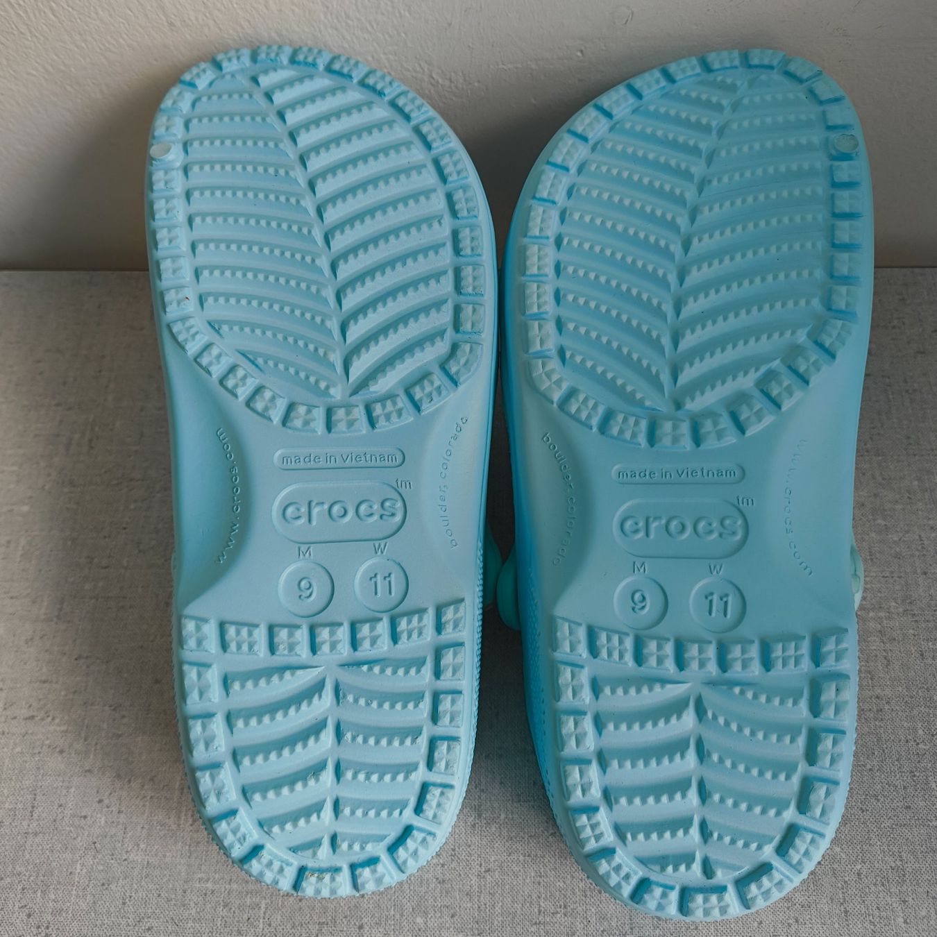 Crocs Scarpe da uomo: Crocs Grösse 9-11, 42/43 – Nuovo e nell'imballaggio originale da Uitikon Waldegg venduto da PJLS1 4