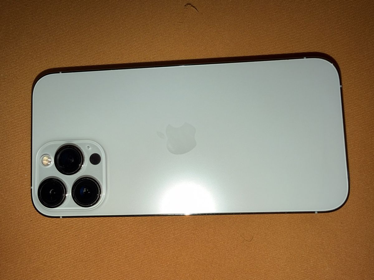 Apple Portables: IPHONE 13 PRO MAX 256 GB Weiss – Neuf (Voir description) à Biel/Bienne par sil_5rxs
