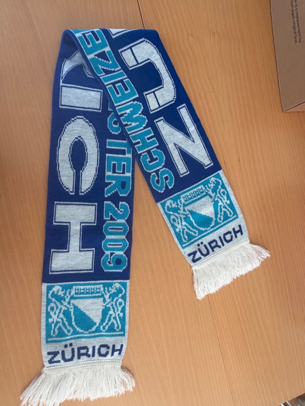 FCZ Foulard & Sciarpe: FCZ Meister Schal 2009 – Usato da Nussbaumen AG venduto da HelenaDavid1910 1