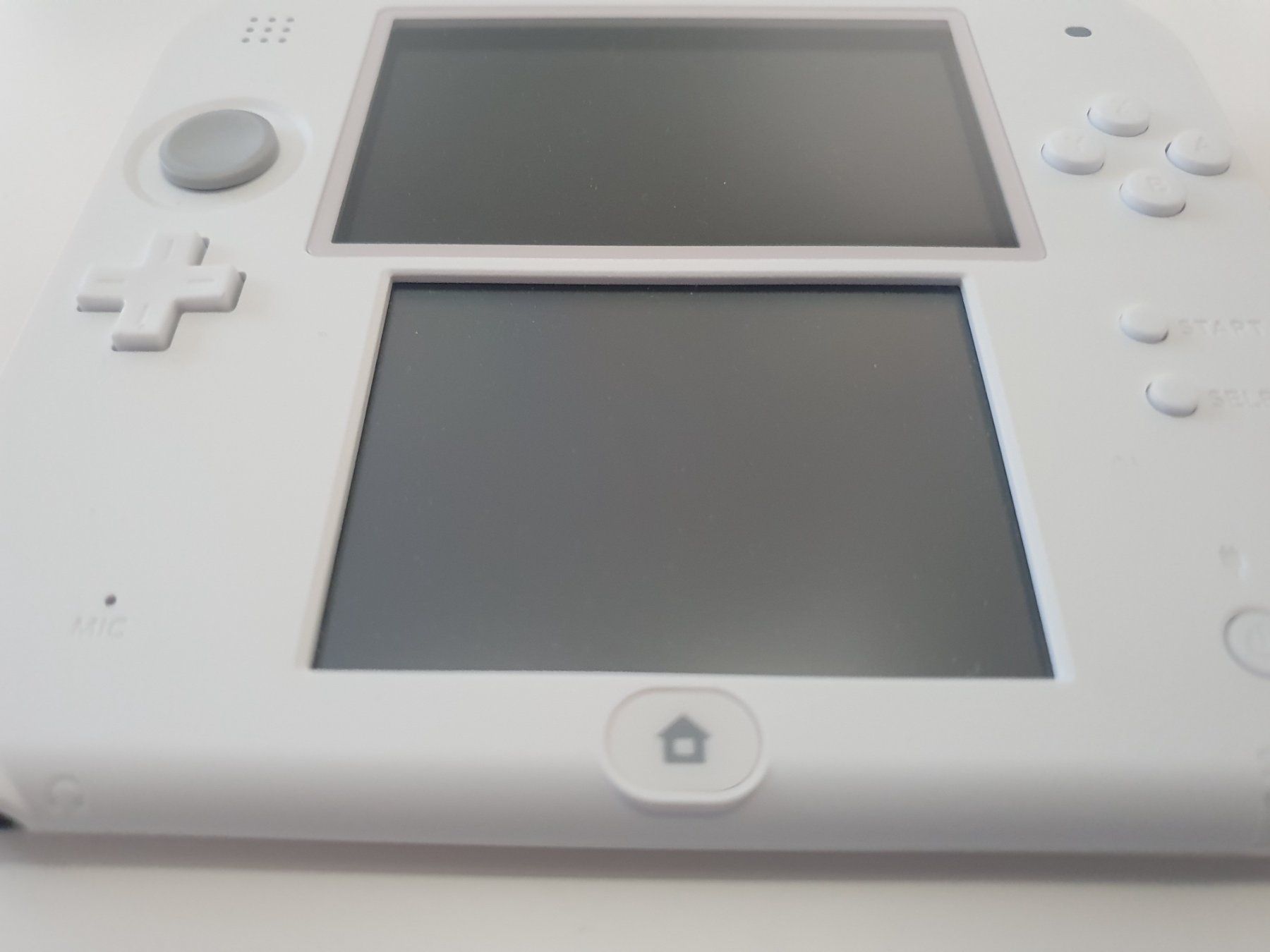 Nintendo Console: Nintendo 2DS – Usato da Puidoux venduto da Svreber 2