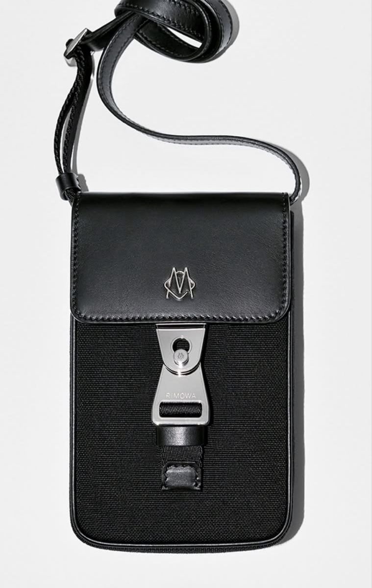 Taschen: Rimowa Never Still Phone Bag – Neu (gemäss Beschreibung) aus Oetwil an der Limmat von tommyb1982